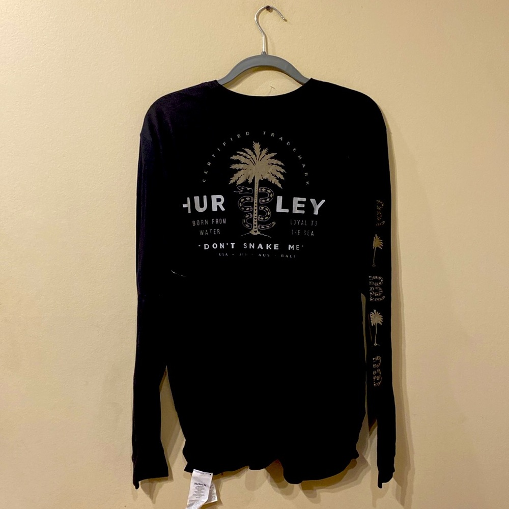 Black Long Sleeve Crew Neck Hurley Shirt featuring front and back graphics sz L - Picture 2 of 6
